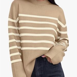 Striped Tan and Cream Women's Sweater Size Small